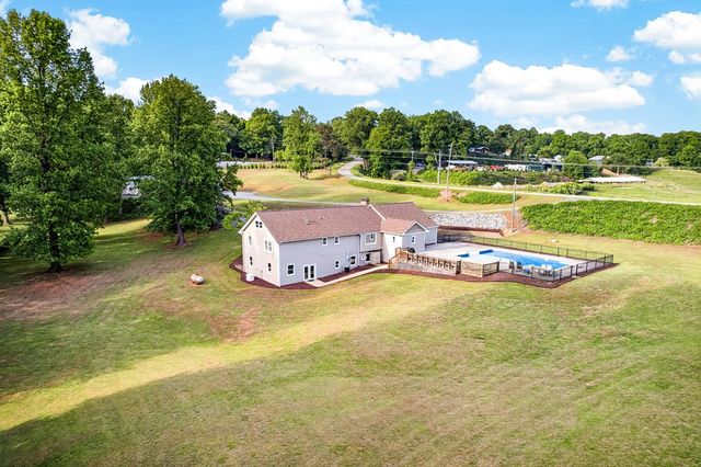 165 Porter Springs Road, Dahlonega, GA 30533