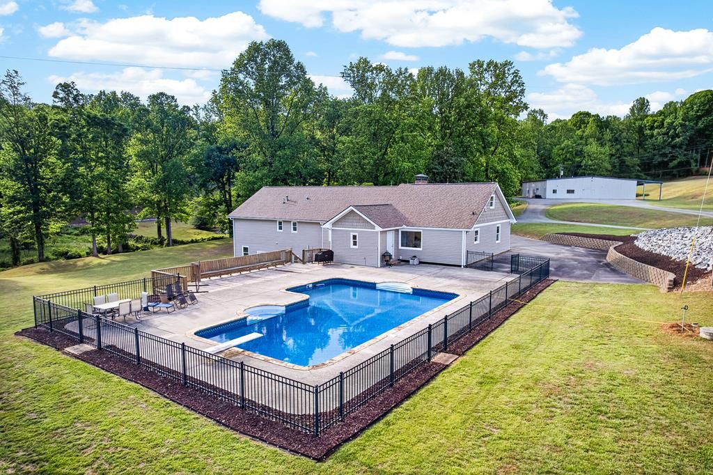 165 Porter Springs Road, Dahlonega, GA 30533