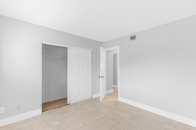 3469 NW 44th Street 104, Lauderdale Lakes, FL 33309