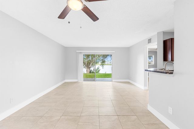 3469 NW 44th Street 104, Lauderdale Lakes, FL 33309