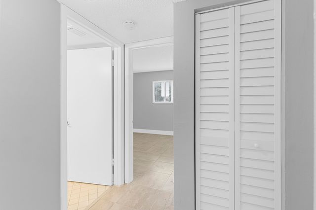 3469 NW 44th Street 104, Lauderdale Lakes, FL 33309