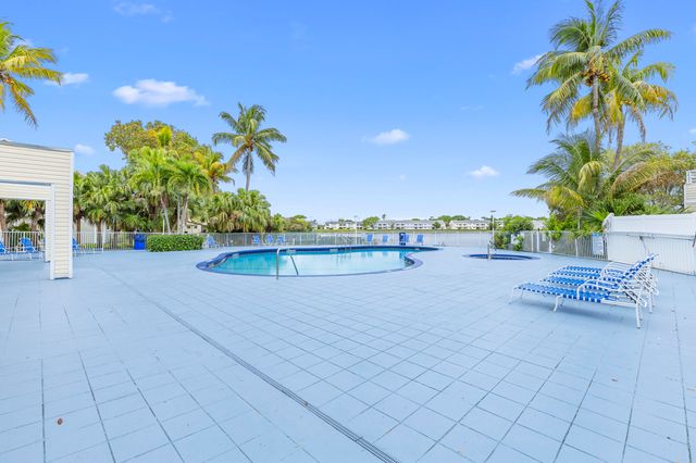 3469 NW 44th Street 104, Lauderdale Lakes, FL 33309