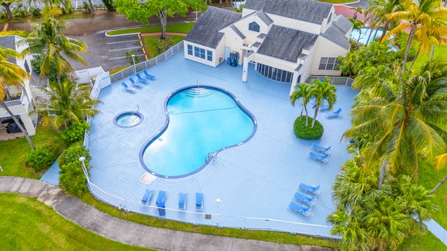 3469 NW 44th Street 104, Lauderdale Lakes, FL 33309