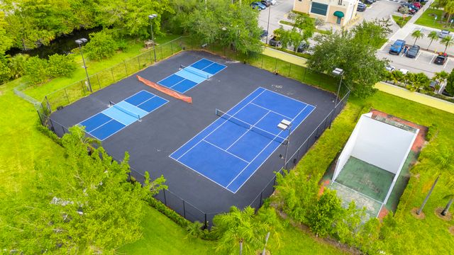 3469 NW 44th Street 104, Lauderdale Lakes, FL 33309