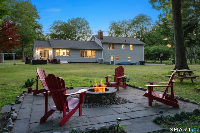 121 Thornwood Road, Stamford, CT 06903