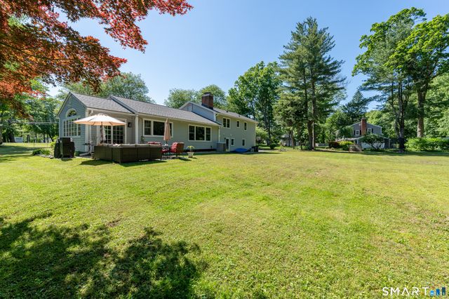 121 Thornwood Road, Stamford, CT 06903