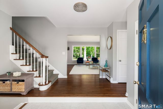 121 Thornwood Road, Stamford, CT 06903