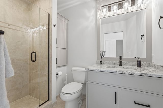 2001 Old Orchard PLACE, Adams Twp, PA 15044