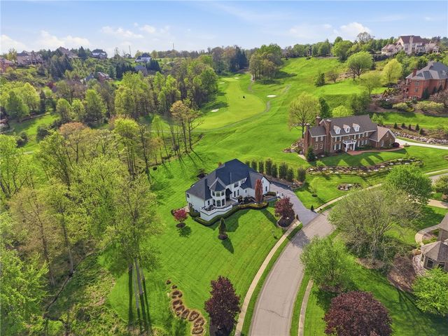 2001 Old Orchard PLACE, Adams Twp, PA 15044