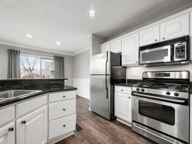 3438 Eastwoodlands Trail, Hilliard, OH 43026