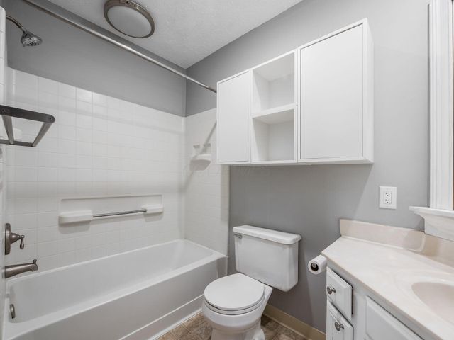 3438 Eastwoodlands Trail, Hilliard, OH 43026