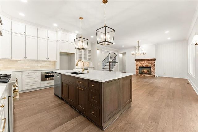 1017 Hartwell Crossing, Gainesville, GA 30501