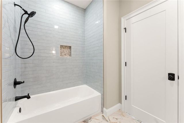 1017 Hartwell Crossing, Gainesville, GA 30501