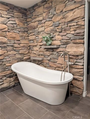 13091 Ranchwood Road, Tustin, CA 92782