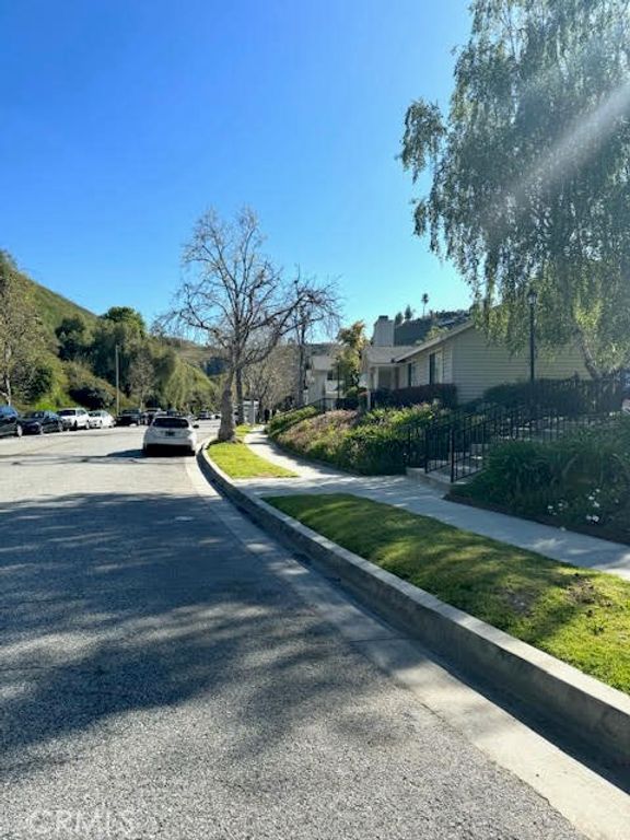 Image 23 of property listing at 26242 Alizia Canyon, Calabasas, CA 91302