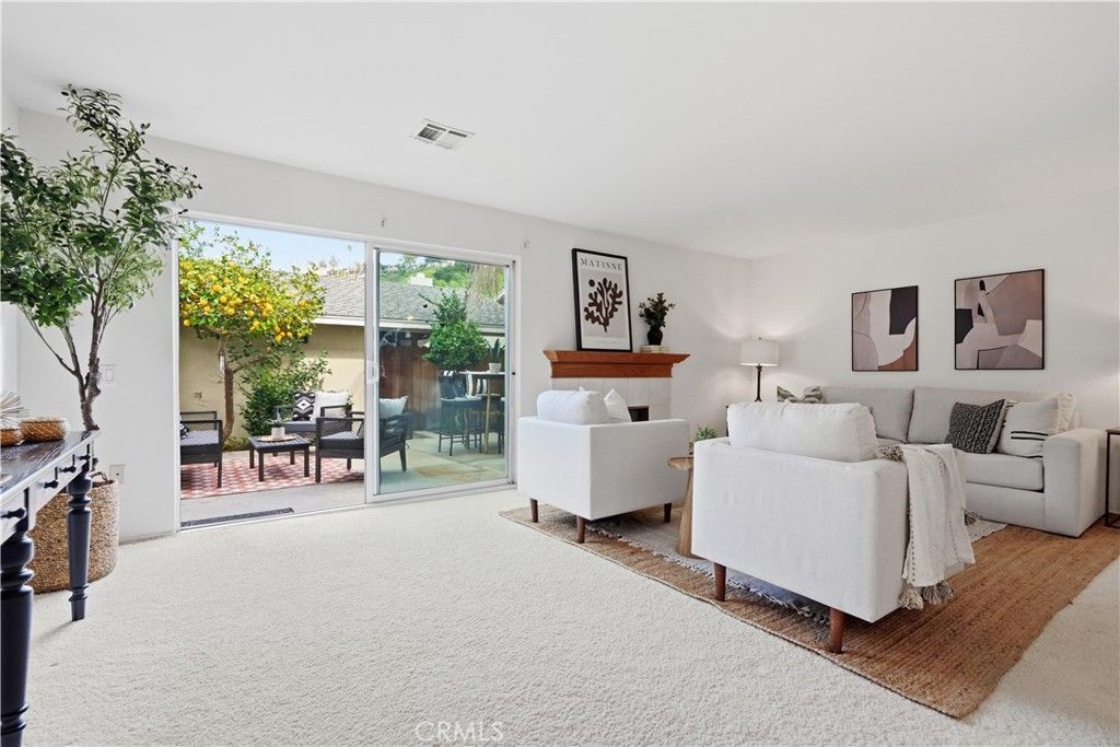 Image 4 of property listing at 26242 Alizia Canyon, Calabasas, CA 91302