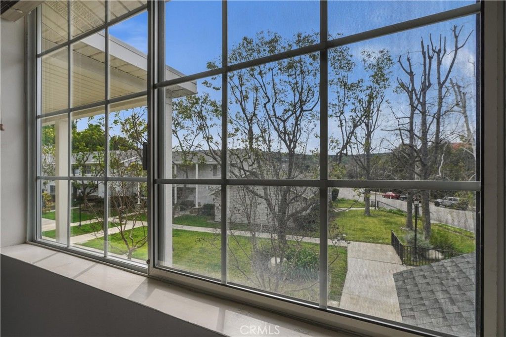 Image 9 of property listing at 26242 Alizia Canyon, Calabasas, CA 91302