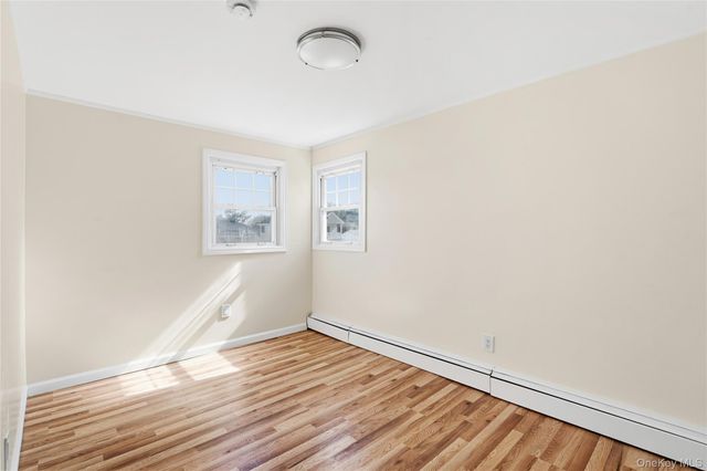 644 S 8th Street, Lindenhurst, NY 11757
