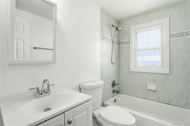 644 S 8th Street, Lindenhurst, NY 11757