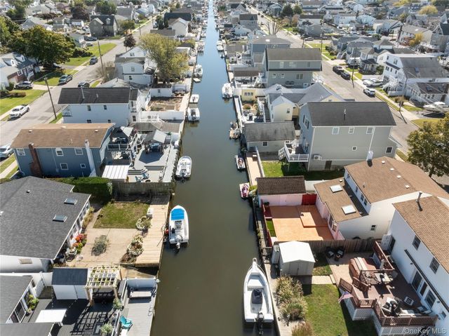 644 S 8th Street, Lindenhurst, NY 11757