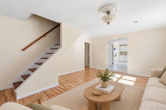 644 S 8th Street, Lindenhurst, NY 11757