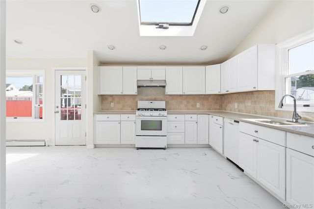 644 S 8th Street, Lindenhurst, NY 11757