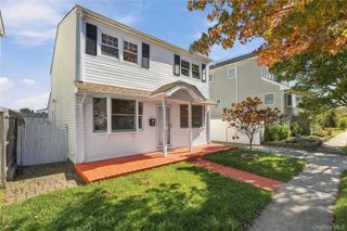644 S 8th Street, Lindenhurst, NY 11757
