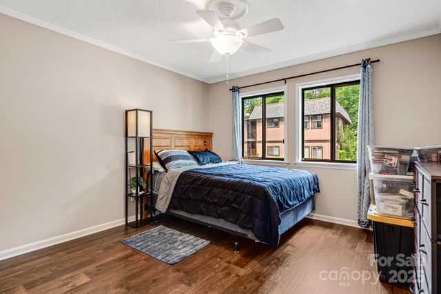 15 Lake Drive D2, Laurel Park, NC 28739