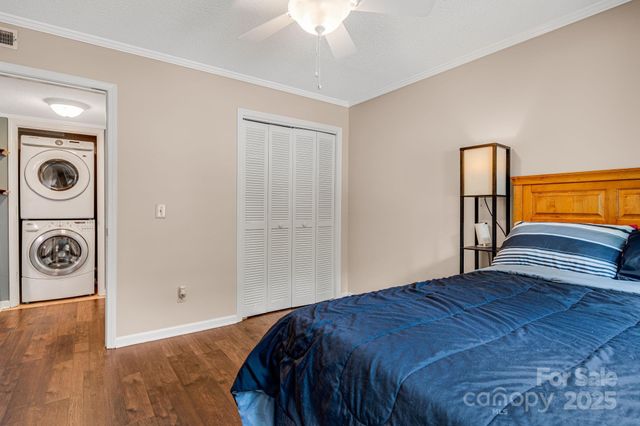 15 Lake Drive D2, Laurel Park, NC 28739