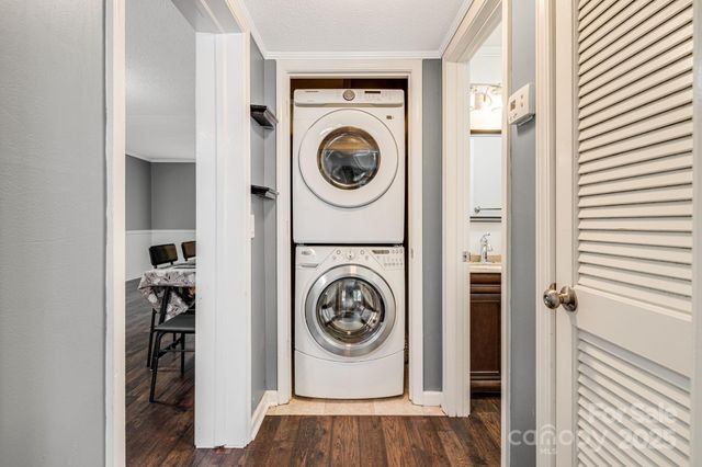 15 Lake Drive D2, Laurel Park, NC 28739