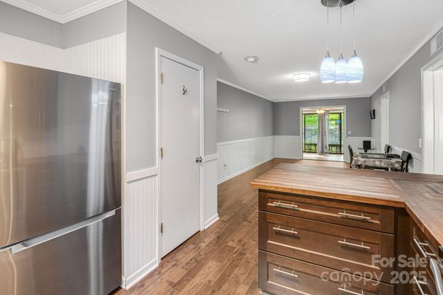 15 Lake Drive D2, Laurel Park, NC 28739