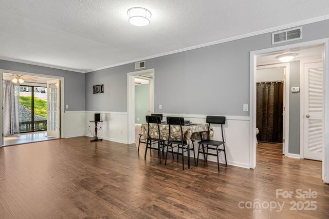 15 Lake Drive D2, Laurel Park, NC 28739
