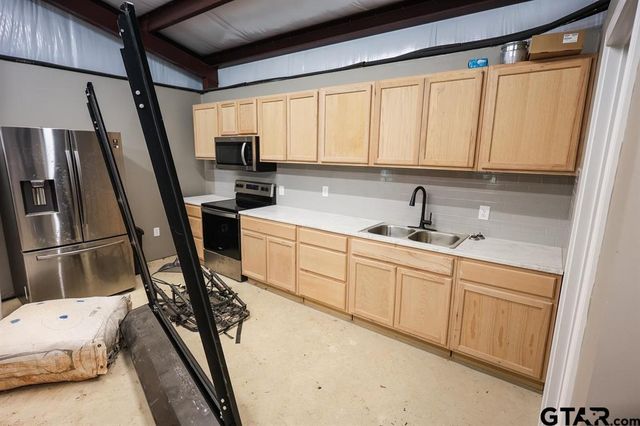 845 FM 31, Deberry, TX 75639
