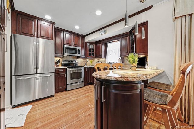 95 Rhodes Avenue, Hempstead, NY 11550