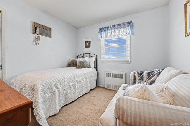 95 Rhodes Avenue, Hempstead, NY 11550