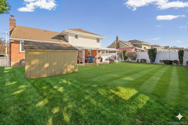 95 Rhodes Avenue, Hempstead, NY 11550