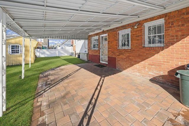 95 Rhodes Avenue, Hempstead, NY 11550