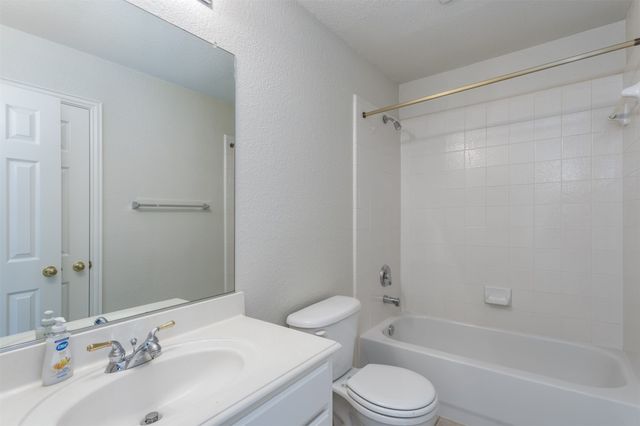 1305 Canyon Creek Drive, Mckinney, TX 75072