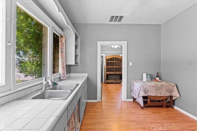 4303 Mission Inn Avenue, Riverside, CA 92501