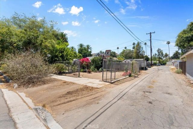 4303 Mission Inn Avenue, Riverside, CA 92501