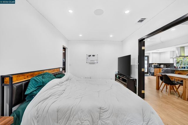 4261 division st, Los Angeles, CA 90065