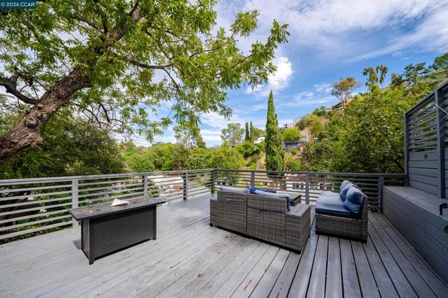 4261 division st, Los Angeles, CA 90065