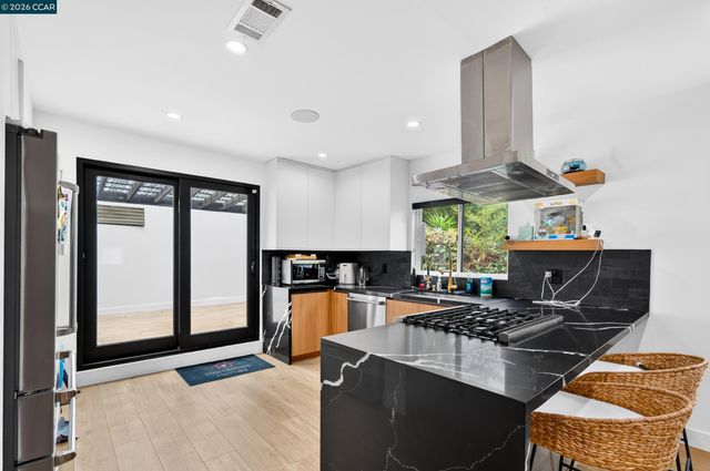 4261 division st, Los Angeles, CA 90065