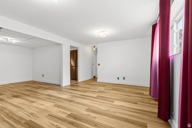 2676 W 6050 S, Roy, UT 84067