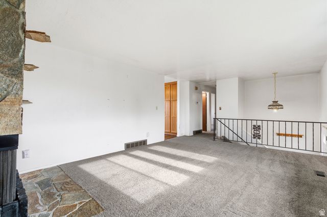 2676 W 6050 S, Roy, UT 84067