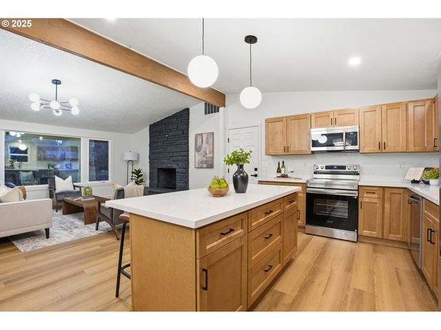 5189 Se LA MESA Way, Milwaukie, OR 97267