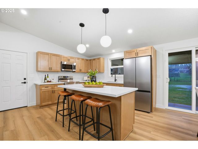 5189 Se LA MESA Way, Milwaukie, OR 97267