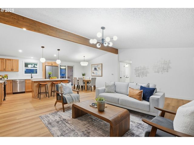 5189 Se LA MESA Way, Milwaukie, OR 97267