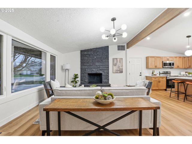 5189 Se LA MESA Way, Milwaukie, OR 97267