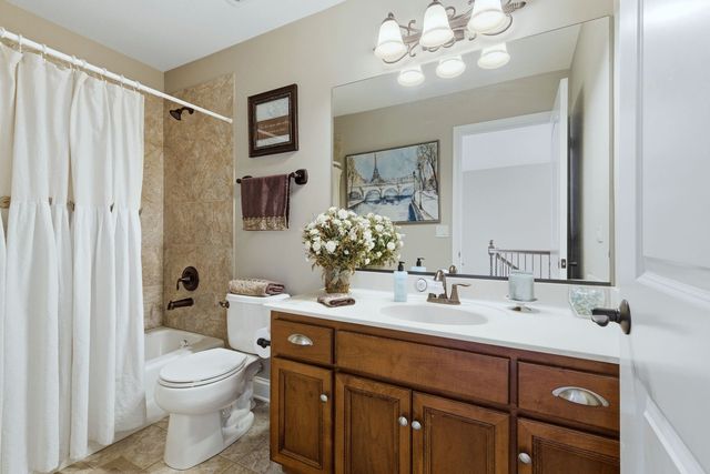 1715 Amelia Court, Naperville, IL 60565